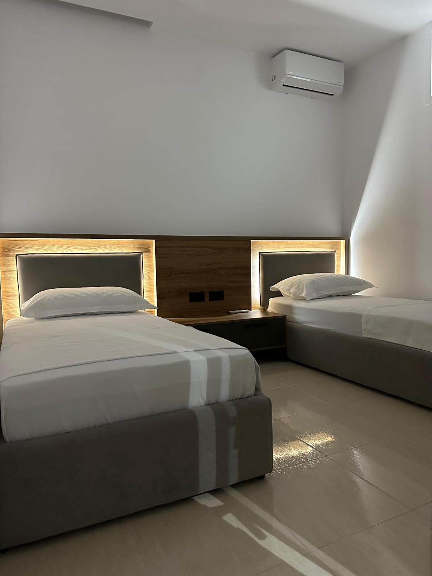 Gael Luxury Apartment Берат Екстериор снимка